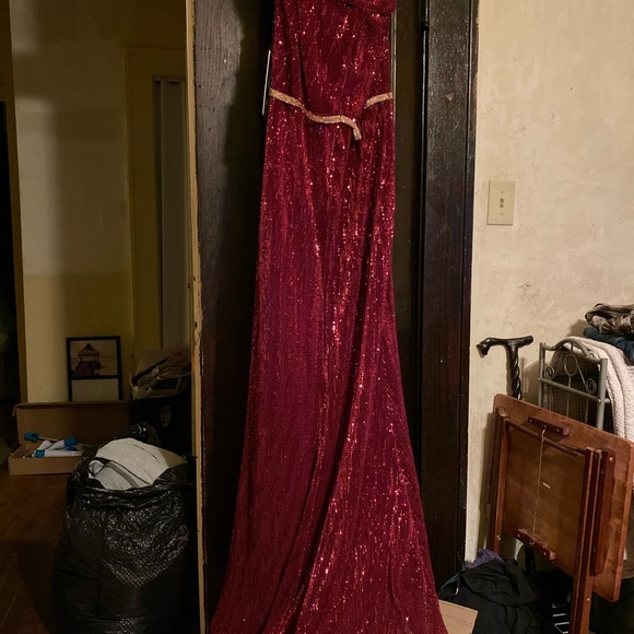 Trumpet Gown - Picture 4 of 4